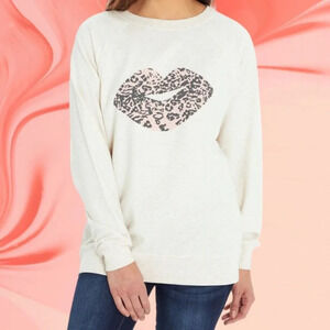 Wildfox Leopard Print Kiss Oversized Crewneck Sweatshirt size Medium